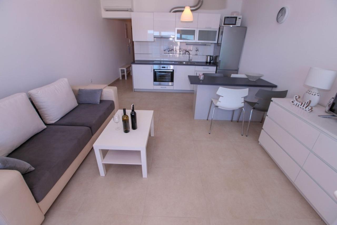 Apartments Zoya Klek Bagian luar foto