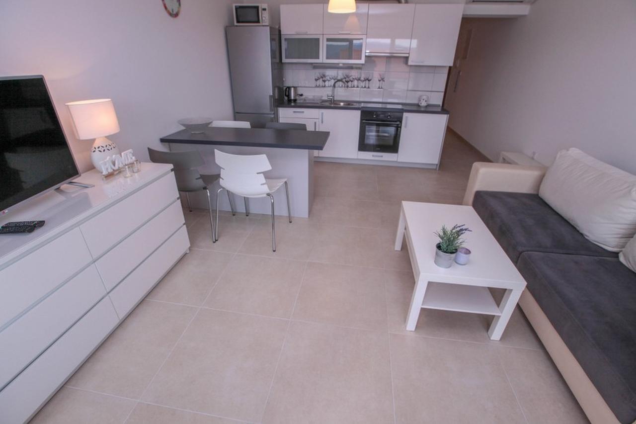Apartments Zoya Klek Bagian luar foto